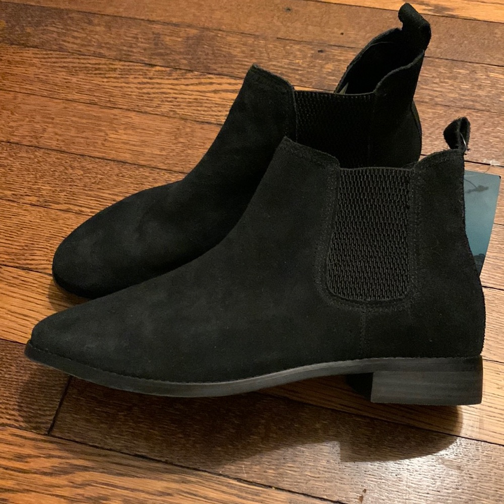 Toms Ella Booties, size 11, Black Suede